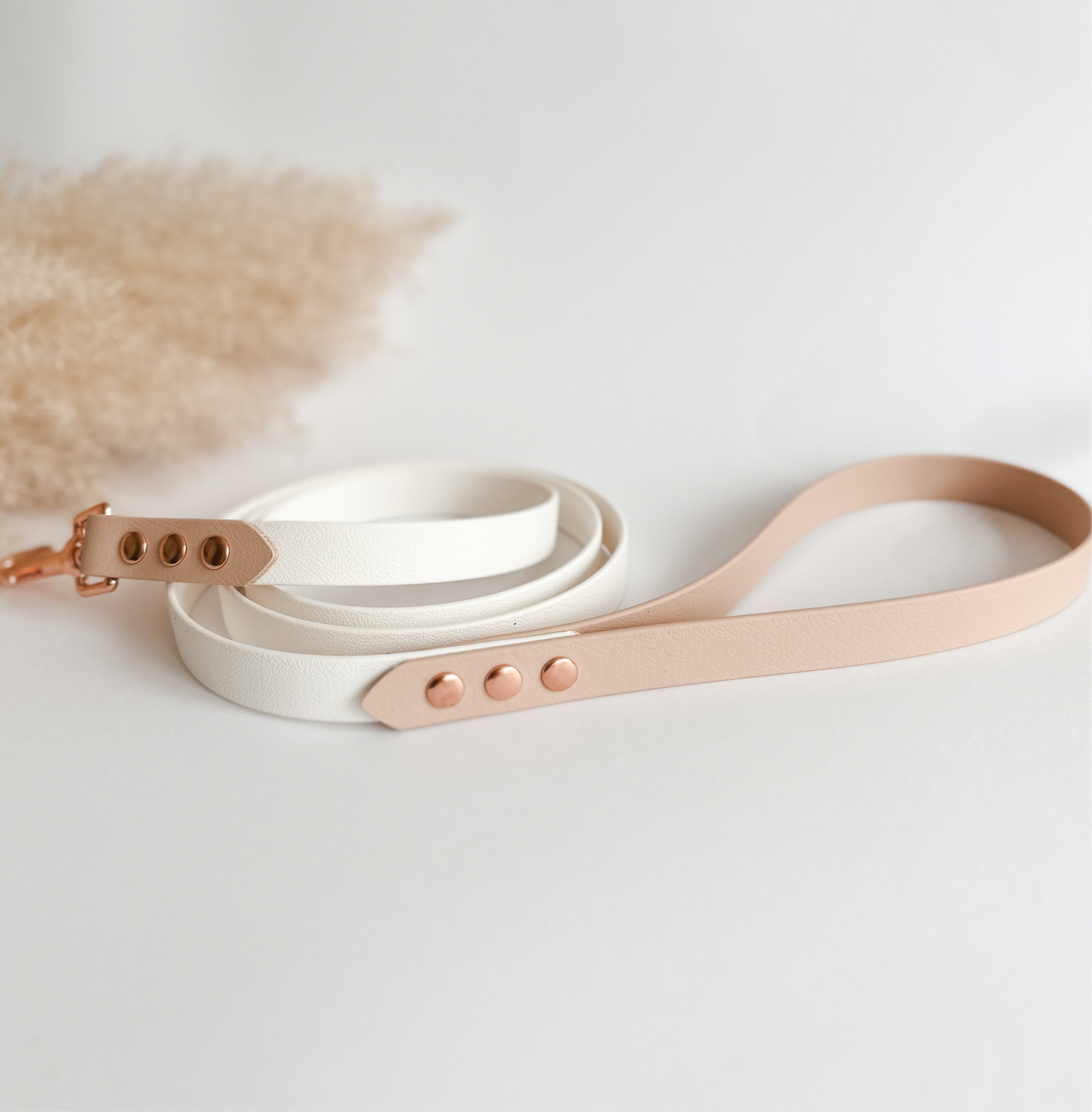 Waterproof Leash ─ Nude Swirl